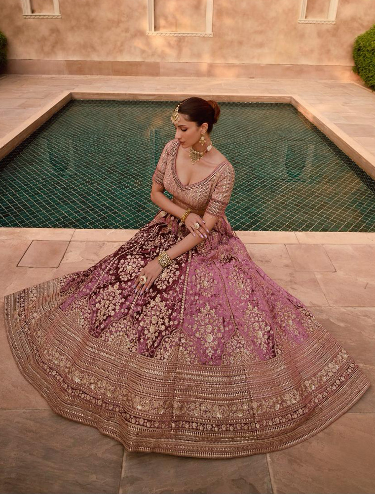 D.NO. KB-1069 BY KB BRIDAL LEHENGA CHOLI MANUFACTURER IN INDIA KB Wholesale Lehenga  choli Catalog